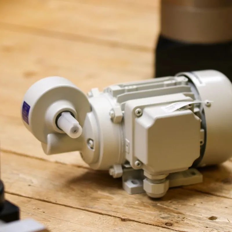 Motor Eléctrico Trifásico 2 HP 1750 RPM